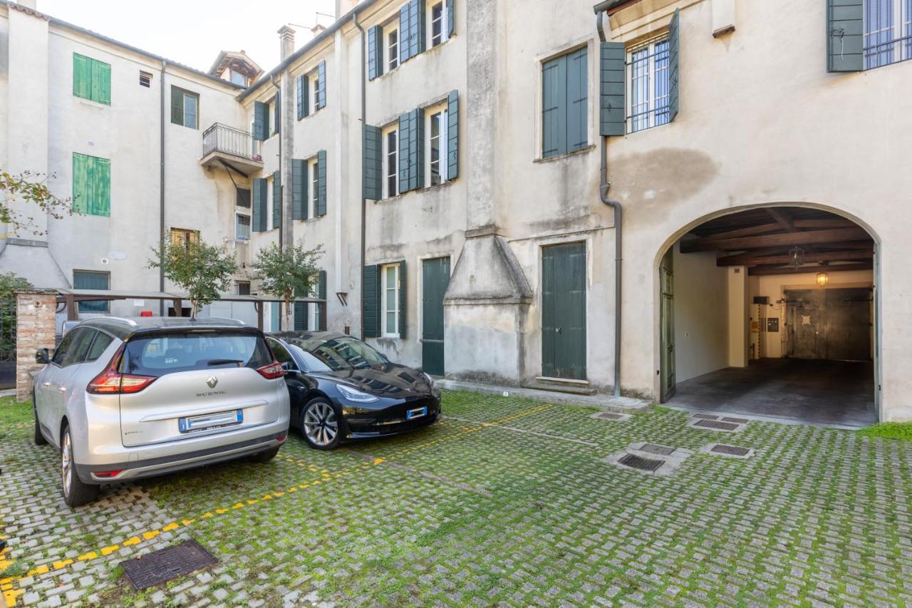 파도바 Casa Charleston In Palazzo Nobiliare Al Duomo 아파트 외부 사진